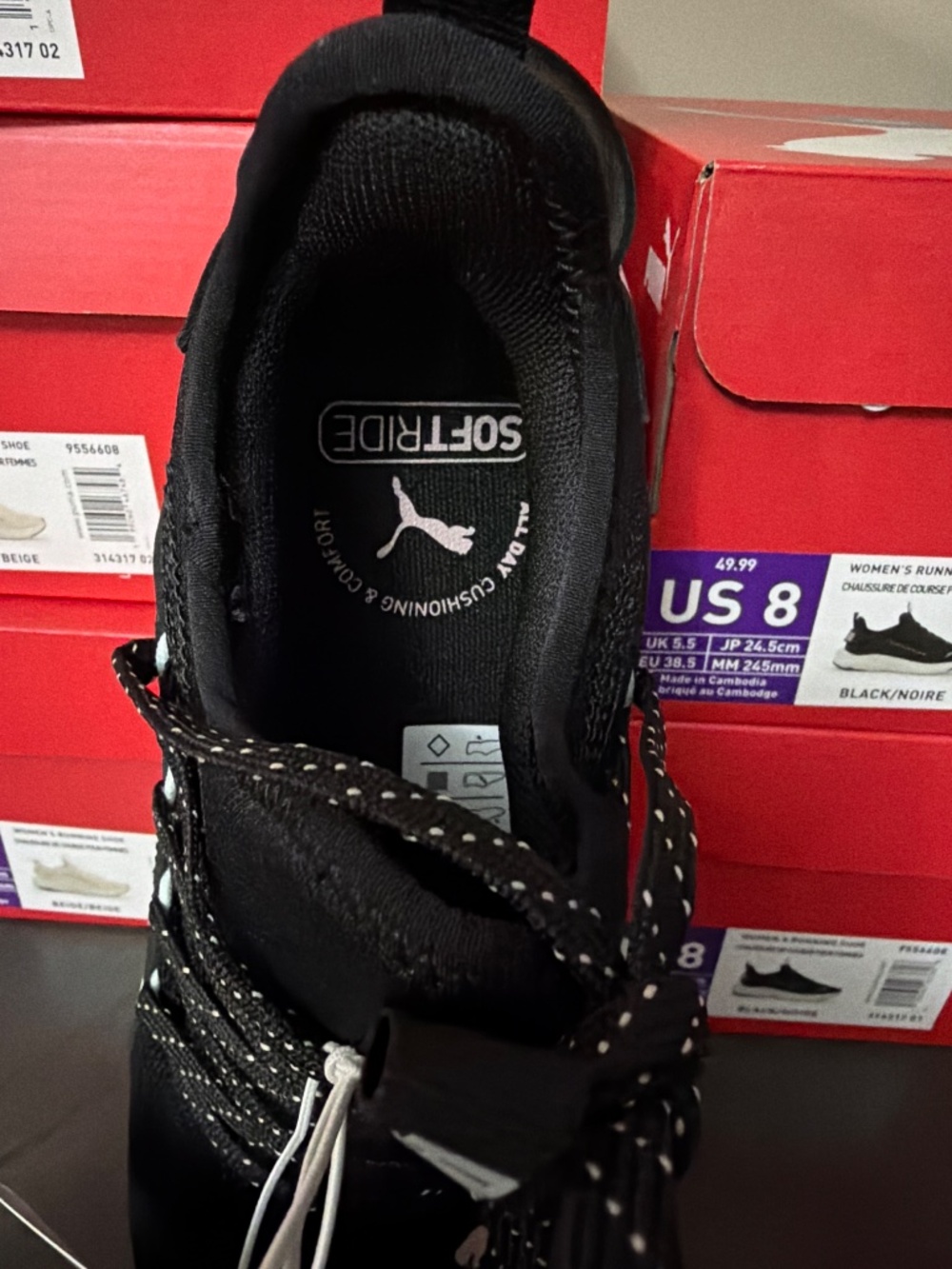 Puma Women’s Running Shoes – Black -Size 8 US – New